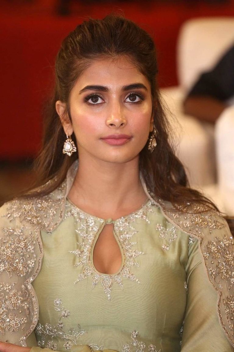 Pooja Hegde Stills From Gaddalakonda Ganesh Success Meet