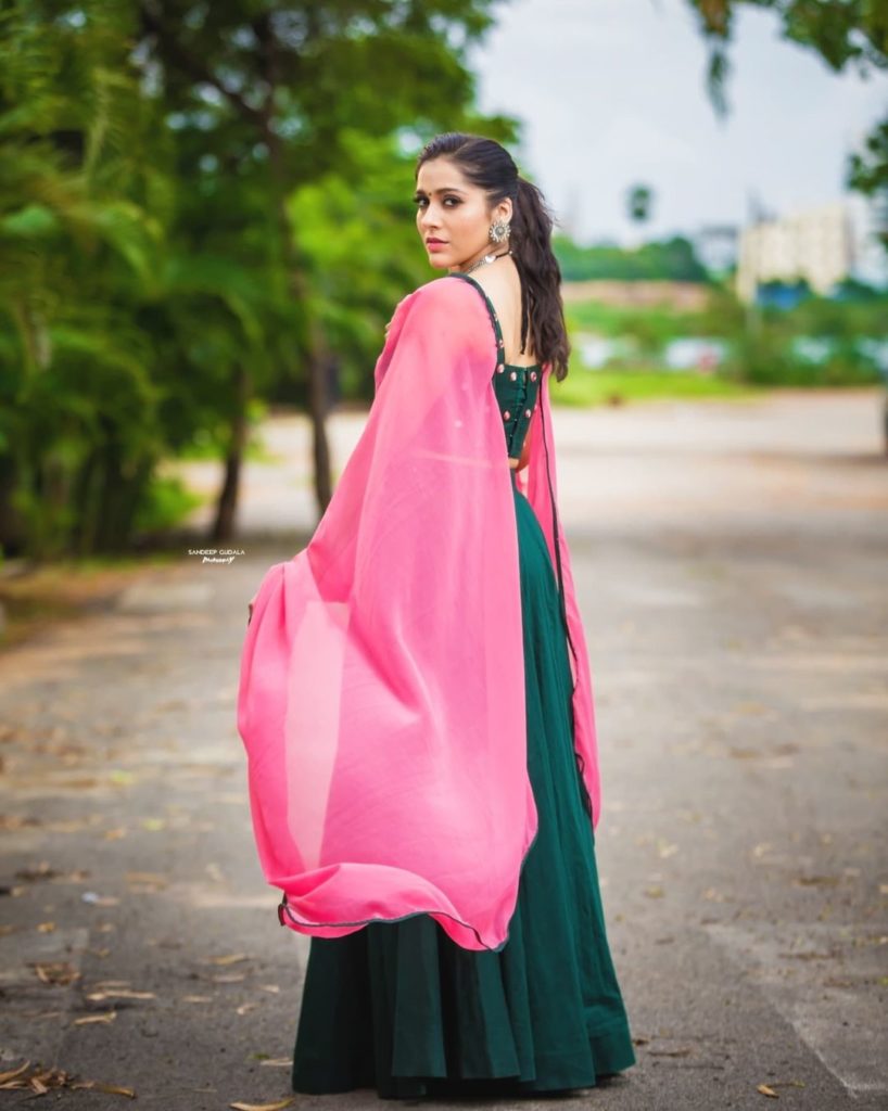 Rashmi Gautam Beautiful Stills in Lehenga