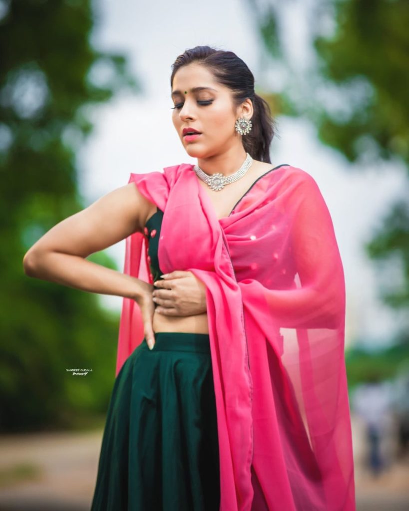 Rashmi Gautam Beautiful Stills in Lehenga